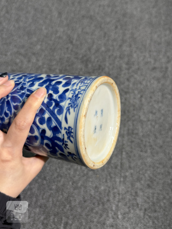 清晚期青花缠枝花卉纹帽筒 - 图8